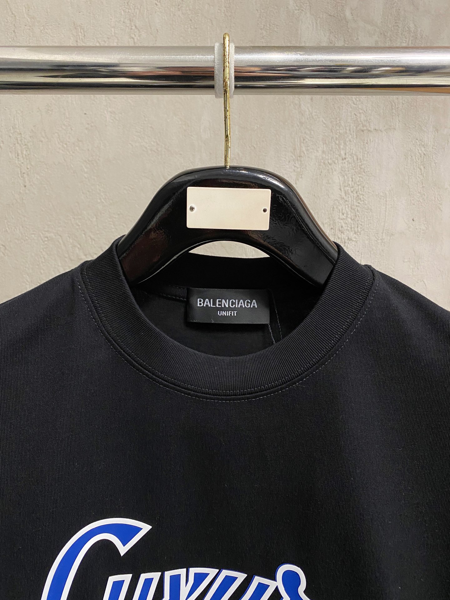 short sleeves